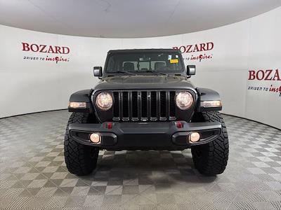 Used 2023 Jeep Gladiator - photo 1