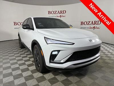 Used 2025 Buick Envista - photo 1