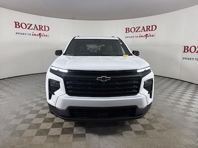 Used 2025 Chevrolet Traverse - photo 1