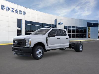 2026 Ford F-350 Crew Cab DRW 4WD Cab Chassis for sale #260669 - photo 1