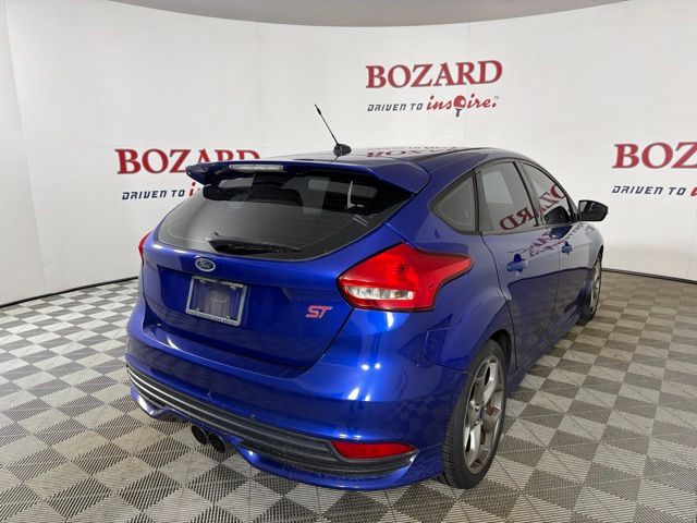 Used 2015 Ford Focus - photo 2