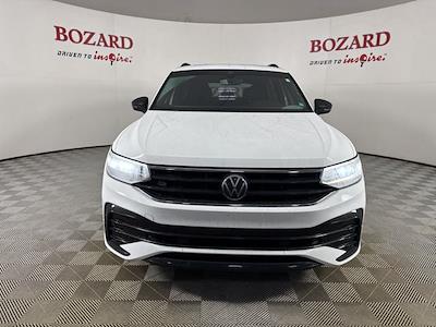 Used 2022 Volkswagen Tiguan - photo 1