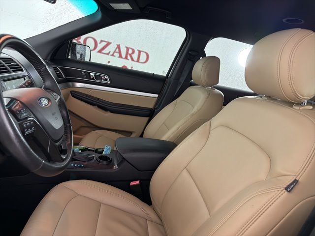 Used 2017 Ford Explorer - photo 13