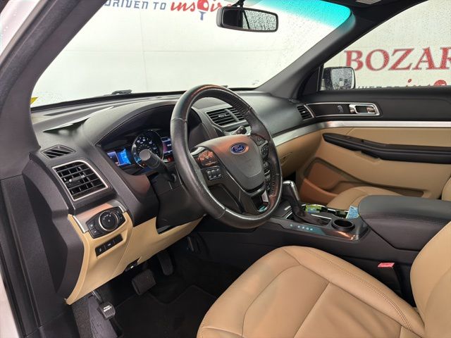 Used 2017 Ford Explorer - photo 14