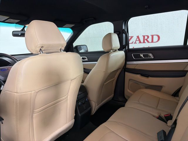 Used 2017 Ford Explorer - photo 16