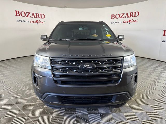 Used 2018 Ford Explorer - photo 2
