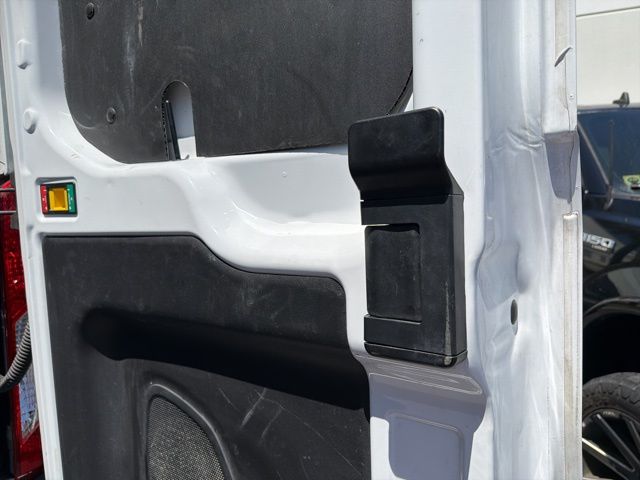 Used 2023 Ford Transit 250 - photo 31