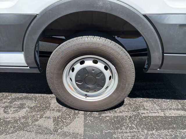 Used 2023 Ford Transit 250 - photo 33