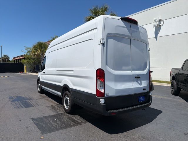 Used 2023 Ford Transit 250 - photo 2