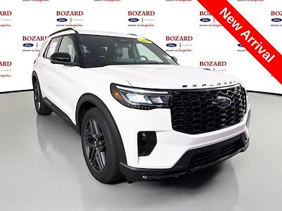 Used 2025 Ford Explorer - photo 1