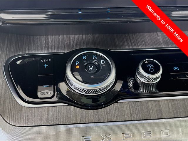 Used 2025 Ford Expedition - photo 21