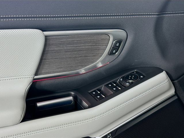 Used 2025 Ford Expedition - photo 22