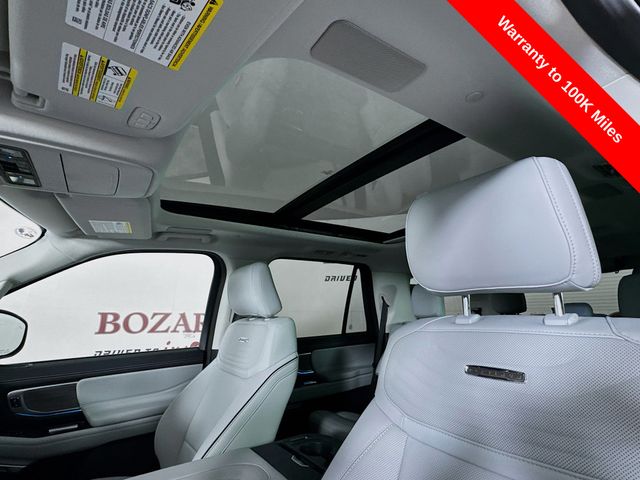 Used 2025 Ford Expedition - photo 29