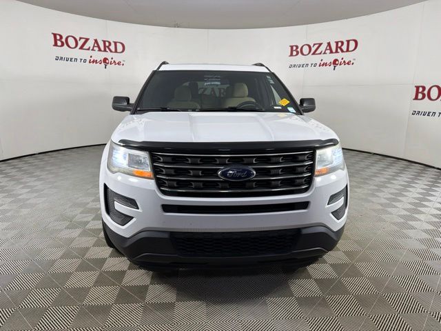 Used 2017 Ford Explorer - photo 2