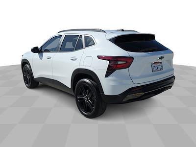 Used 2025 Chevrolet Trax - photo 1