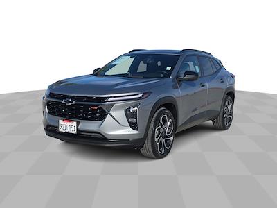 Used 2025 Chevrolet Trax - photo 1