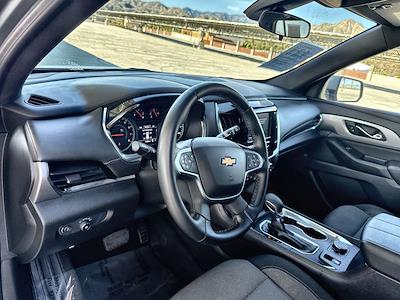 Used 2023 Chevrolet Traverse - photo 1