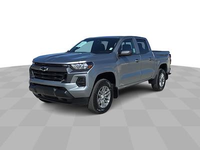 Used 2026 Chevrolet Colorado - photo 1