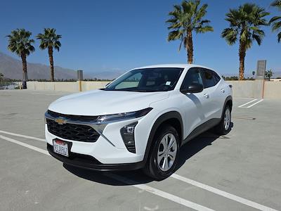 Used 2025 Chevrolet Trax - photo 1