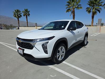Used 2025 Chevrolet Trax - photo 1