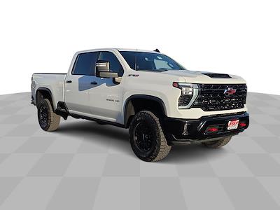 Used 2024 Chevrolet Silverado 2500 - photo 1