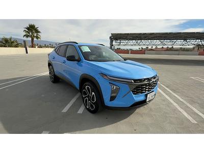 Used 2024 Chevrolet Trax 2RS for sale #26-2315A - photo 2
