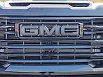 New 2025 GMC Sierra 2500 SLT Crew Cab 4WD Pickup for sale #25-8033 - photo 31