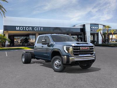 2025 GMC Sierra 3500 Crew Cab DRW 4WD Cab Chassis for sale #C25266 - photo 1
