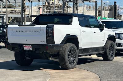 New 2025 GMC Hummer EV Pickup 2X Crew Cab 4WD Pickup for sale #G250128 - photo 2