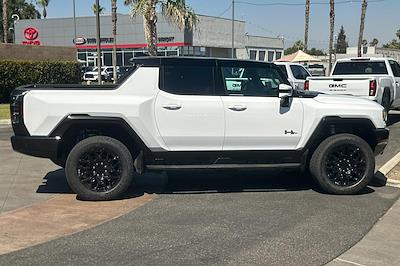New 2025 GMC Hummer EV Pickup 2X Crew Cab 4WD Pickup for sale #G250129 - photo 2