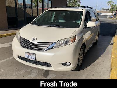 2015 Toyota Sienna 4x2 Minivan for sale #M564421 - photo 1