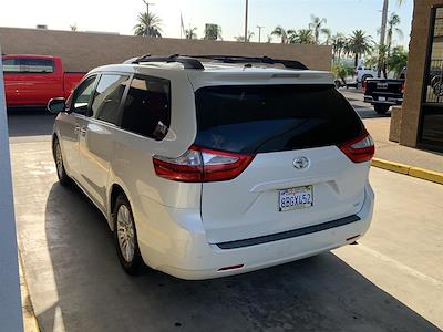 2015 Toyota Sienna 4x2 Minivan for sale #M564421 - photo 2