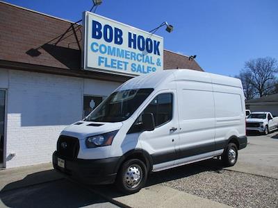 Used 2023 Ford Transit 250 - photo 1