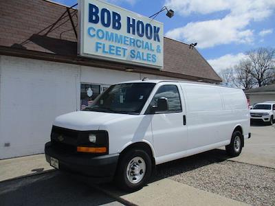Used 2017 Chevrolet Express 3500 - photo 1