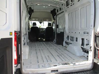 Used 2023 Ford Transit 250 - photo 1