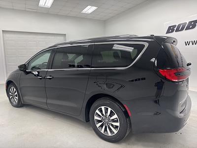 2021 Chrysler Pacifica FWD Minivan for sale #18773P - photo 2