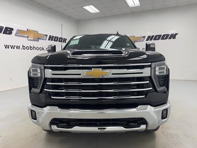 Used 2025 Chevrolet Silverado 2500 - photo 1