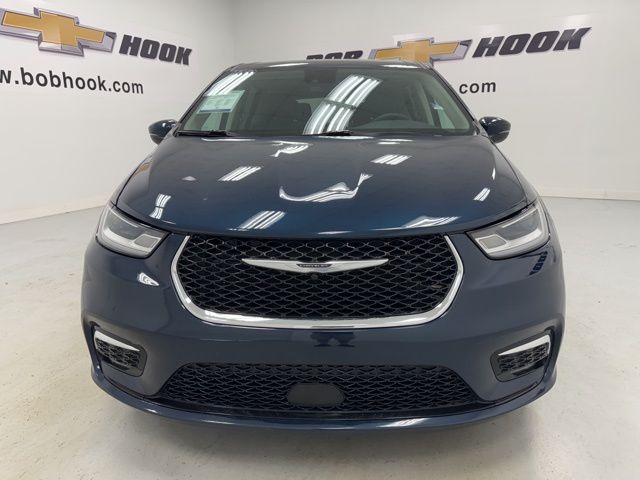 Used 2023 Chrysler Pacifica - photo 5