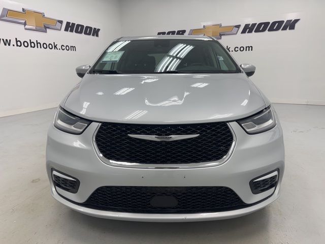 Used 2023 Chrysler Pacifica - photo 6