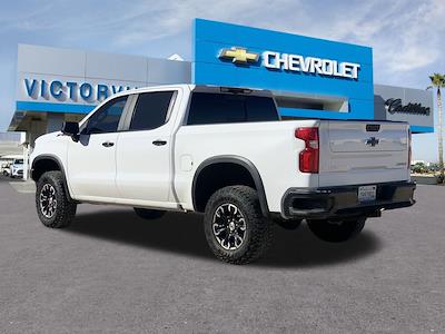2025 Chevrolet Silverado 1500 Crew Cab 4WD Pickup for sale #252142A - photo 2