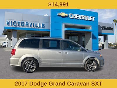 Used 2017 Dodge Grand Caravan SXT Minivan for sale #260487A - photo 2