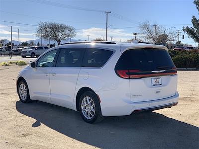 2022 Chrysler Pacifica FWD Minivan for sale #P78673 - photo 2