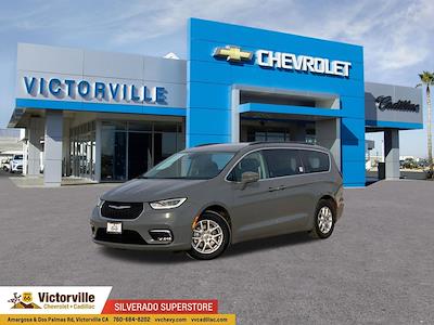 Used 2022 Chrysler Pacifica - photo 1