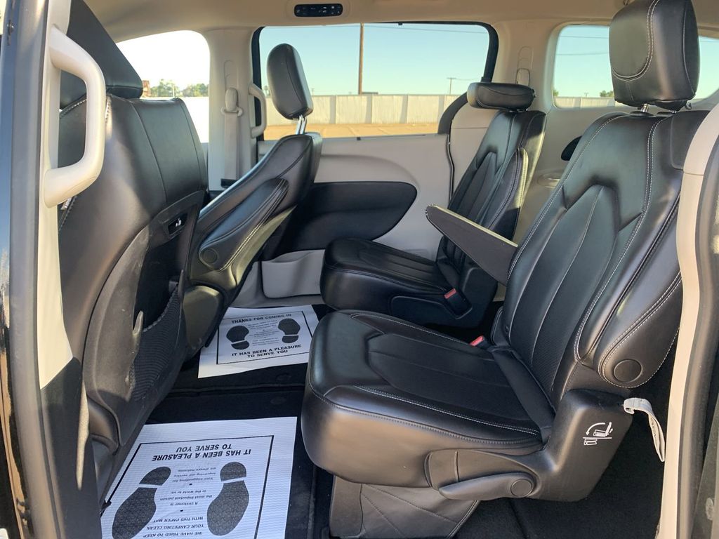Used 2023 Chrysler Pacifica - photo 24