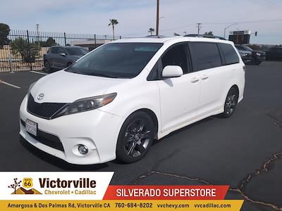 2016 Toyota Sienna 4x2 Minivan for sale #R250221A - photo 1