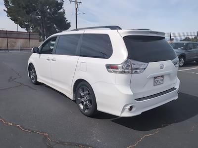 2016 Toyota Sienna 4x2 Minivan for sale #R250221A - photo 2