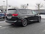 2019 Chrysler Pacifica FWD Minivan for sale #KR593871 - photo 4