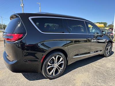 2021 Chrysler Pacifica AWD Minivan for sale #G23348B - photo 2