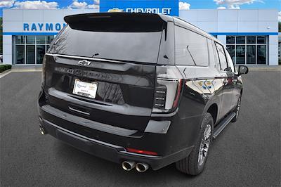 2025 Chevrolet Suburban 4WD SUV for sale #46240 - photo 2