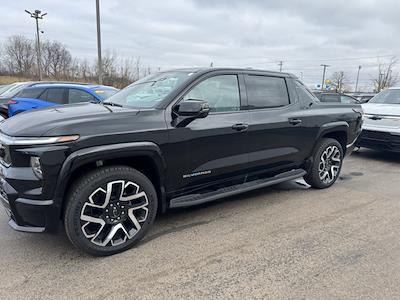 New 2024 Chevrolet Silverado EV RST Crew Cab AWD Pickup for sale #46793 - photo 1